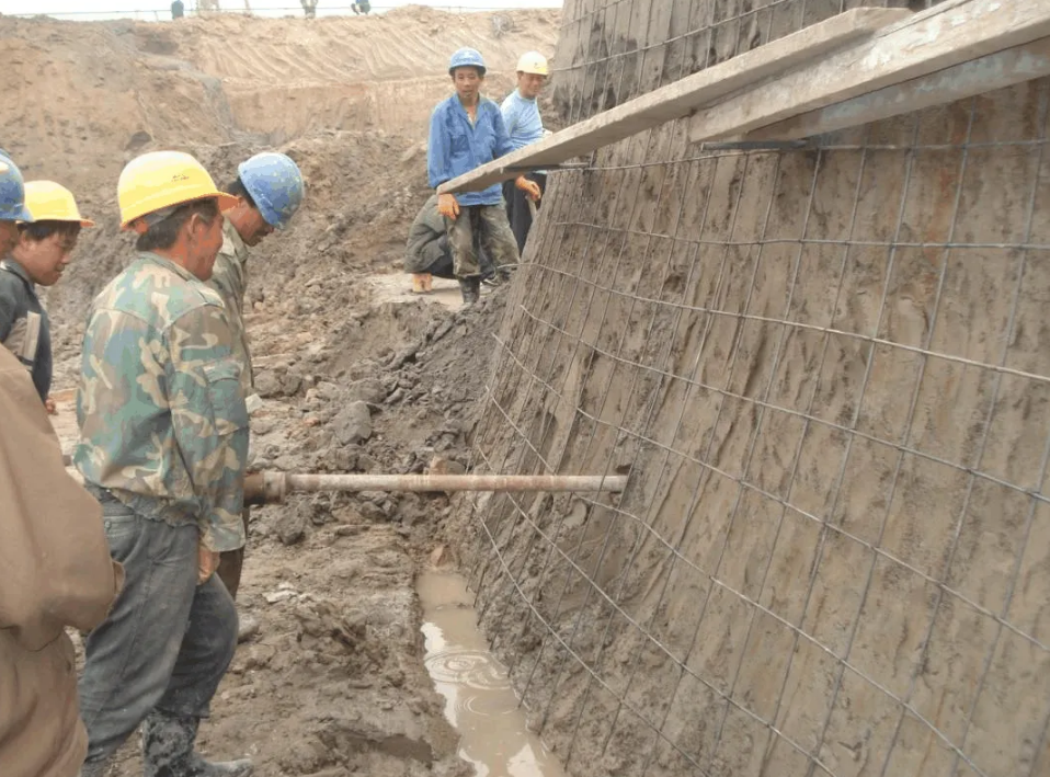 丽江常见基坑支护开挖事故的原因分析与处理方法